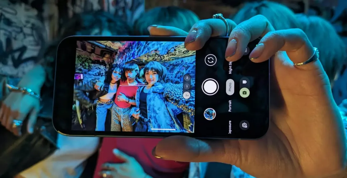 Смартфон Google Pixel 8a 8/128 ГБ бежевый (1sim + eSim) Смартфон Google Pixel 8a 8/128 ГБ бежевый (1sim + eSim) - 1