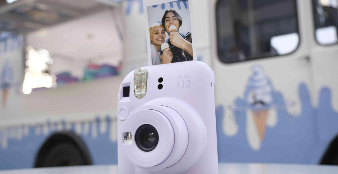 Фотоаппарат моментальной печати Fujifilm Instax Mini 12 белый Фотоаппарат моментальной печати Fujifilm Instax Mini 12 белый - 5