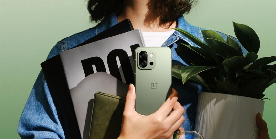 Смартфон OnePlus 13S 12/256 ГБ розовый (2sim) Смартфон OnePlus 13S 12/256 ГБ розовый (2sim) - 1
