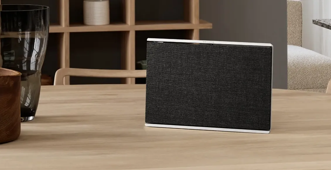 Портативная акустическая система Bang & Olufsen Beosound Level чёрно-серый Портативная акустическая система Bang & Olufsen Beosound Level чёрно-серый - 4