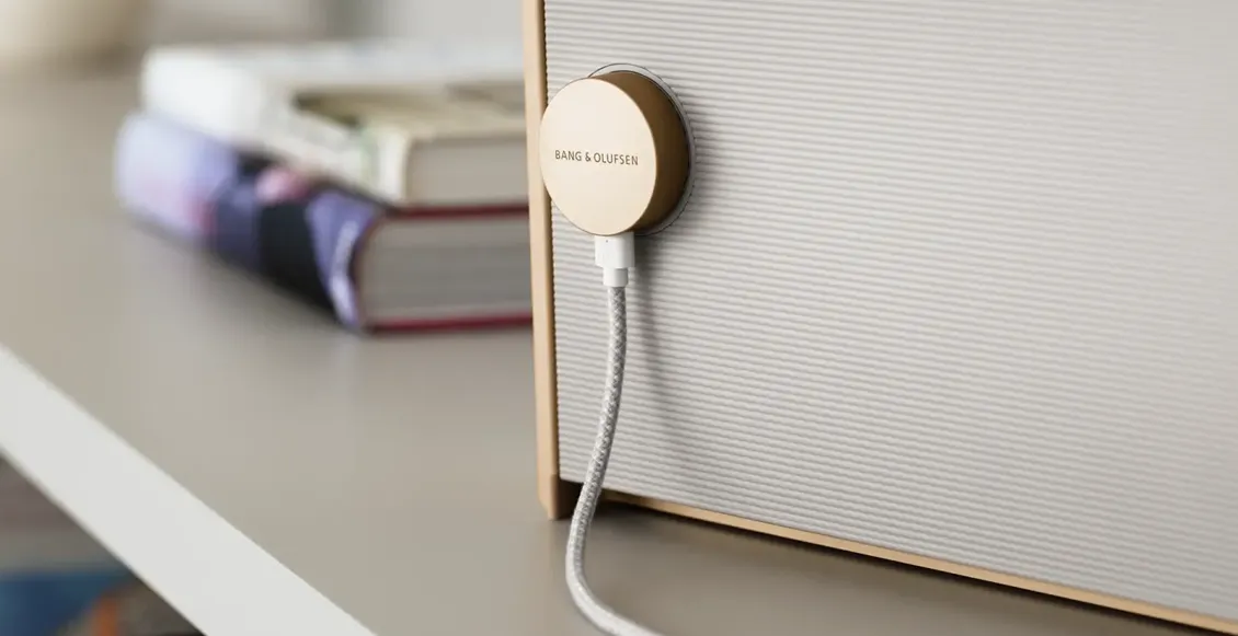 Портативная акустическая система Bang & Olufsen Beosound Level чёрно-серый Портативная акустическая система Bang & Olufsen Beosound Level чёрно-серый - 3