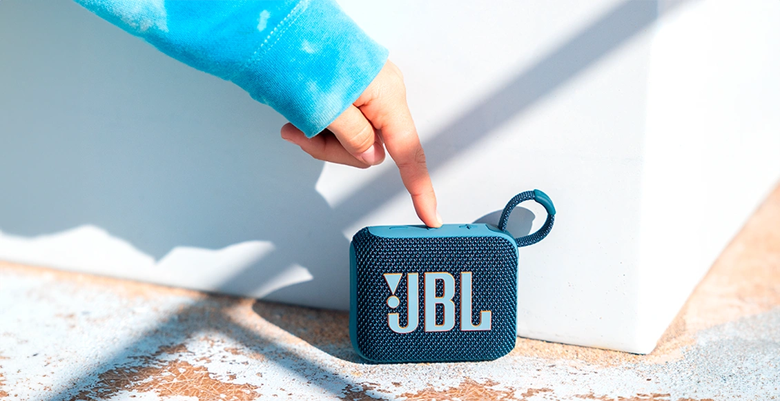 Портативная колонка JBL Go 4 белый Портативная колонка JBL Go 4 белый - 3