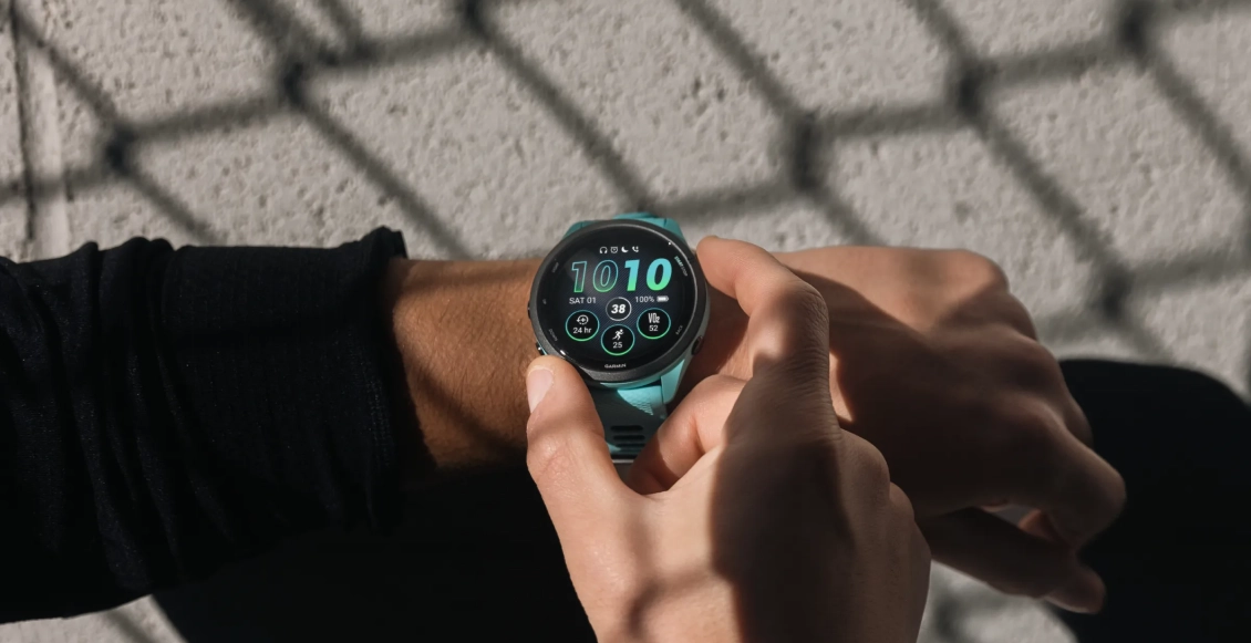 Умные часы Garmin Forerunner 265s чёрный Умные часы Garmin Forerunner 265s чёрный - 1